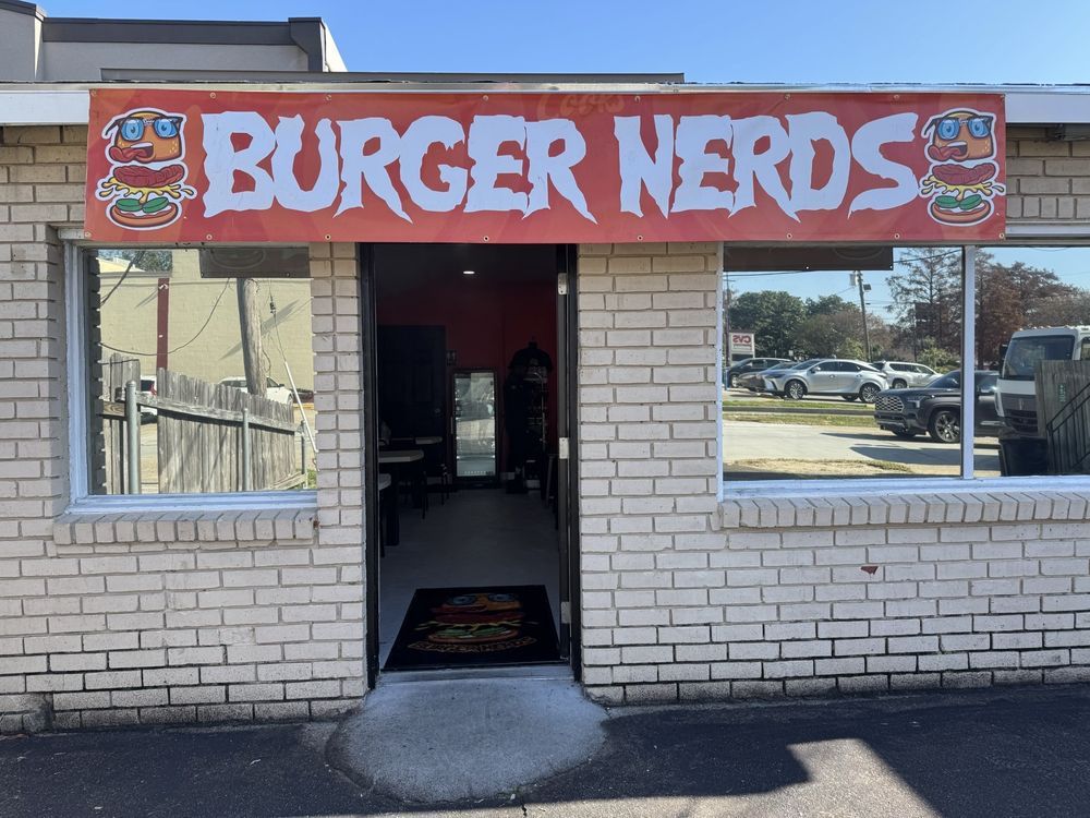 logo for Burger Nerds Metairie